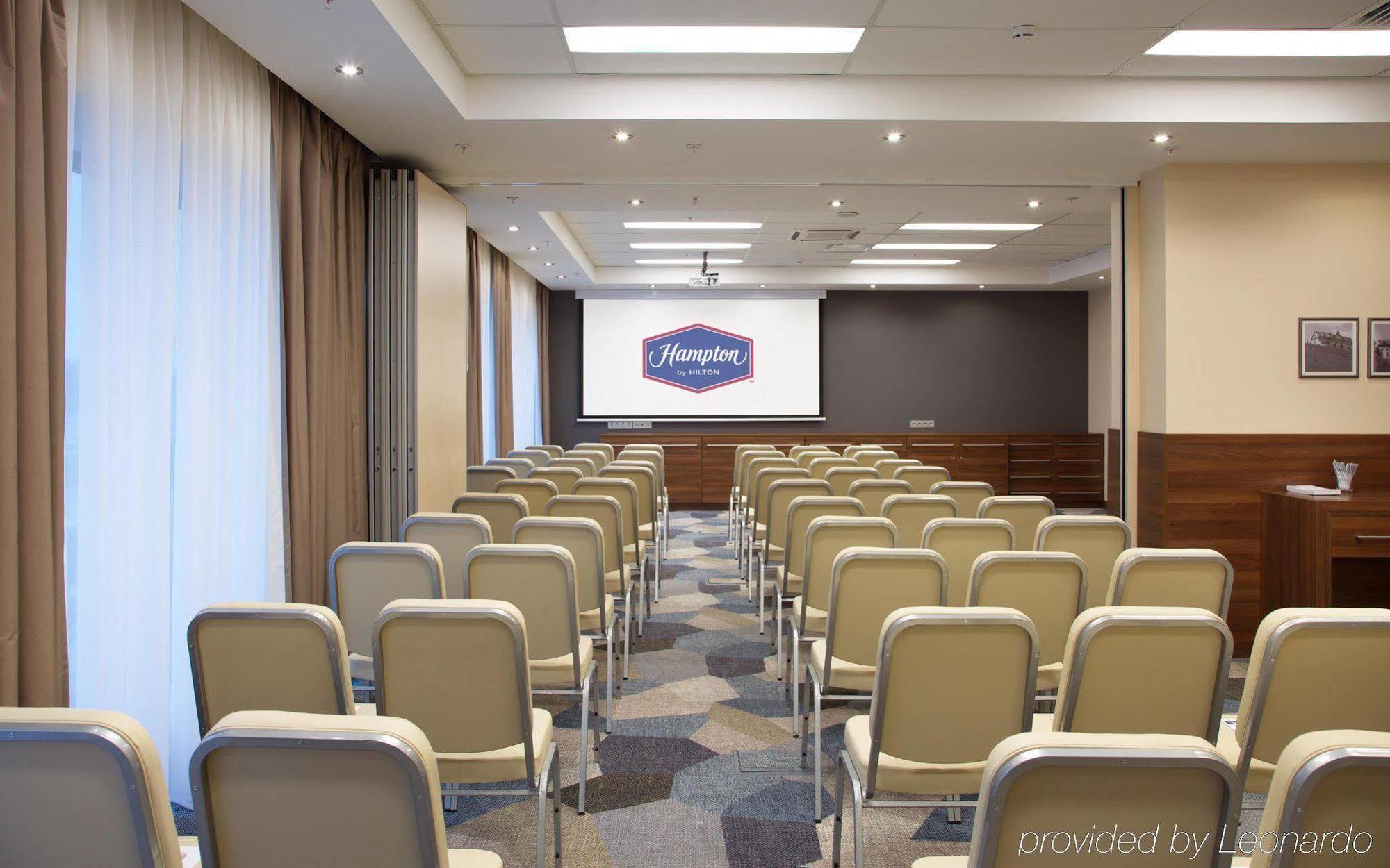 Hampton By Hilton Minsk City Centre Extérieur photo